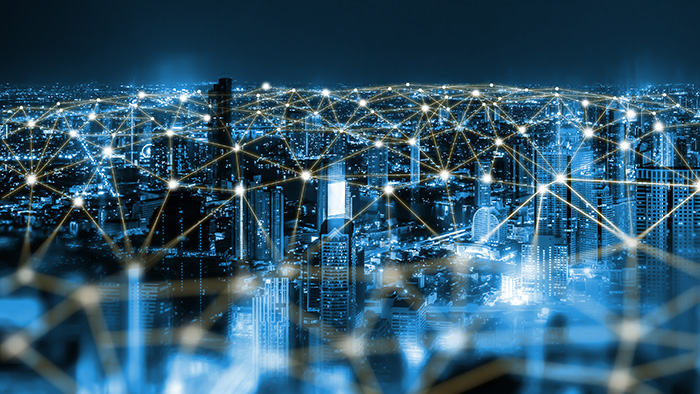 small-cell-networks-across-a-city-skyline